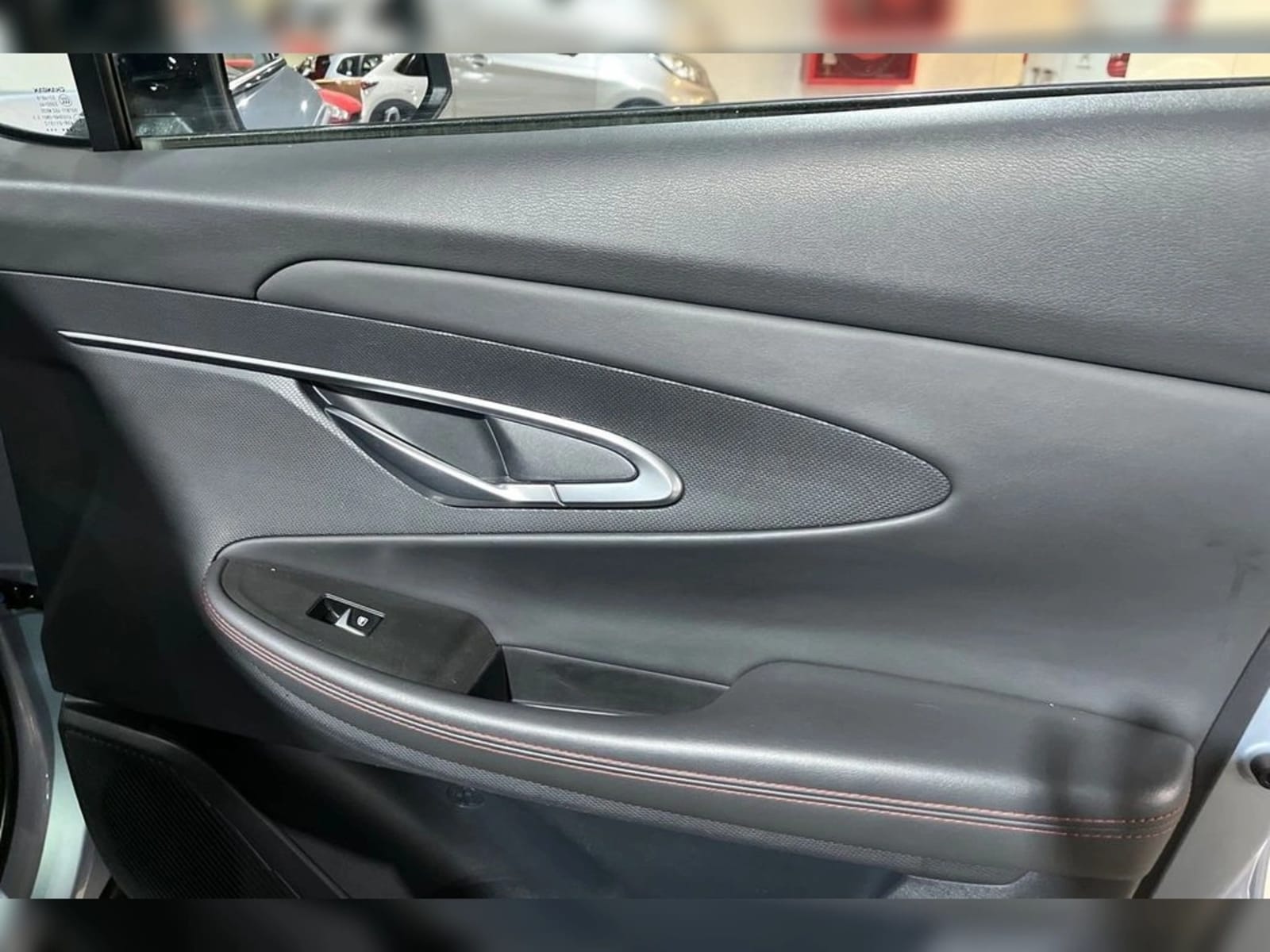 CHANGAN UNI-T 1.5 ELITE AT 2024 - Imagen 18 de 18