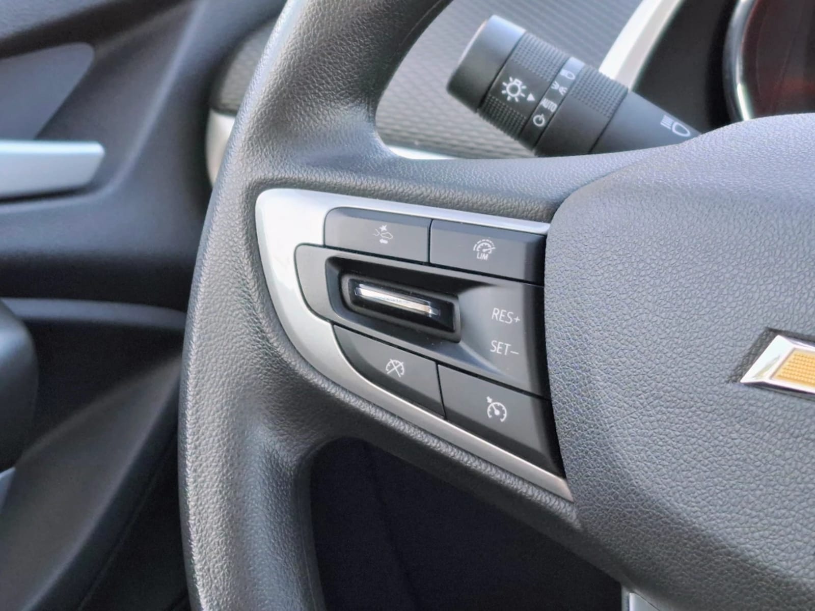 CHEVROLET TRACKER 1.2T LTZ R 4X2 AT 5P 2025 - Imagen 14 de 20