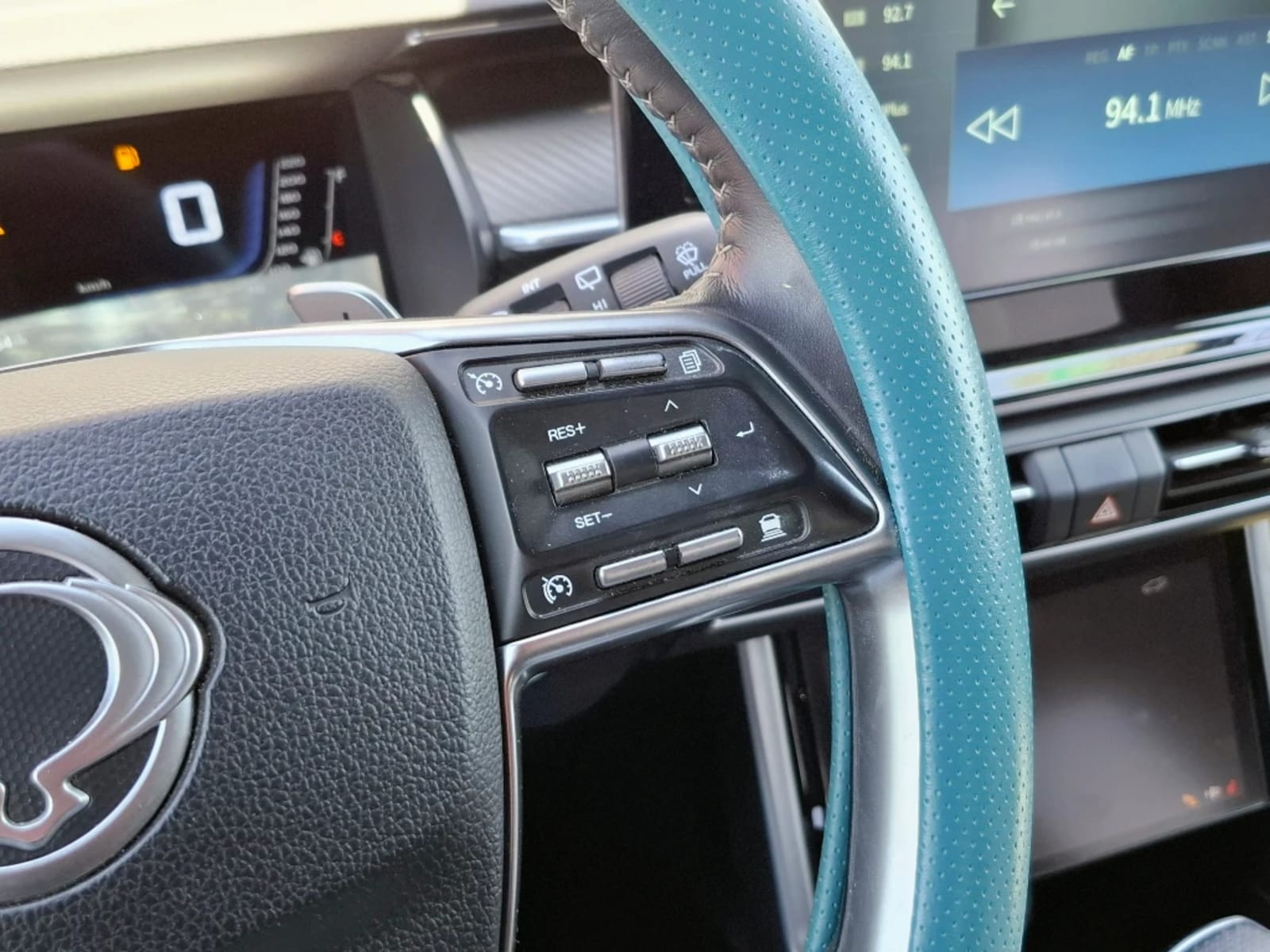 SSANGYONG TORRES 1.5T LIMITED PLUS 4WD BITONO AT 5P 2023 - Imagen 15 de 20