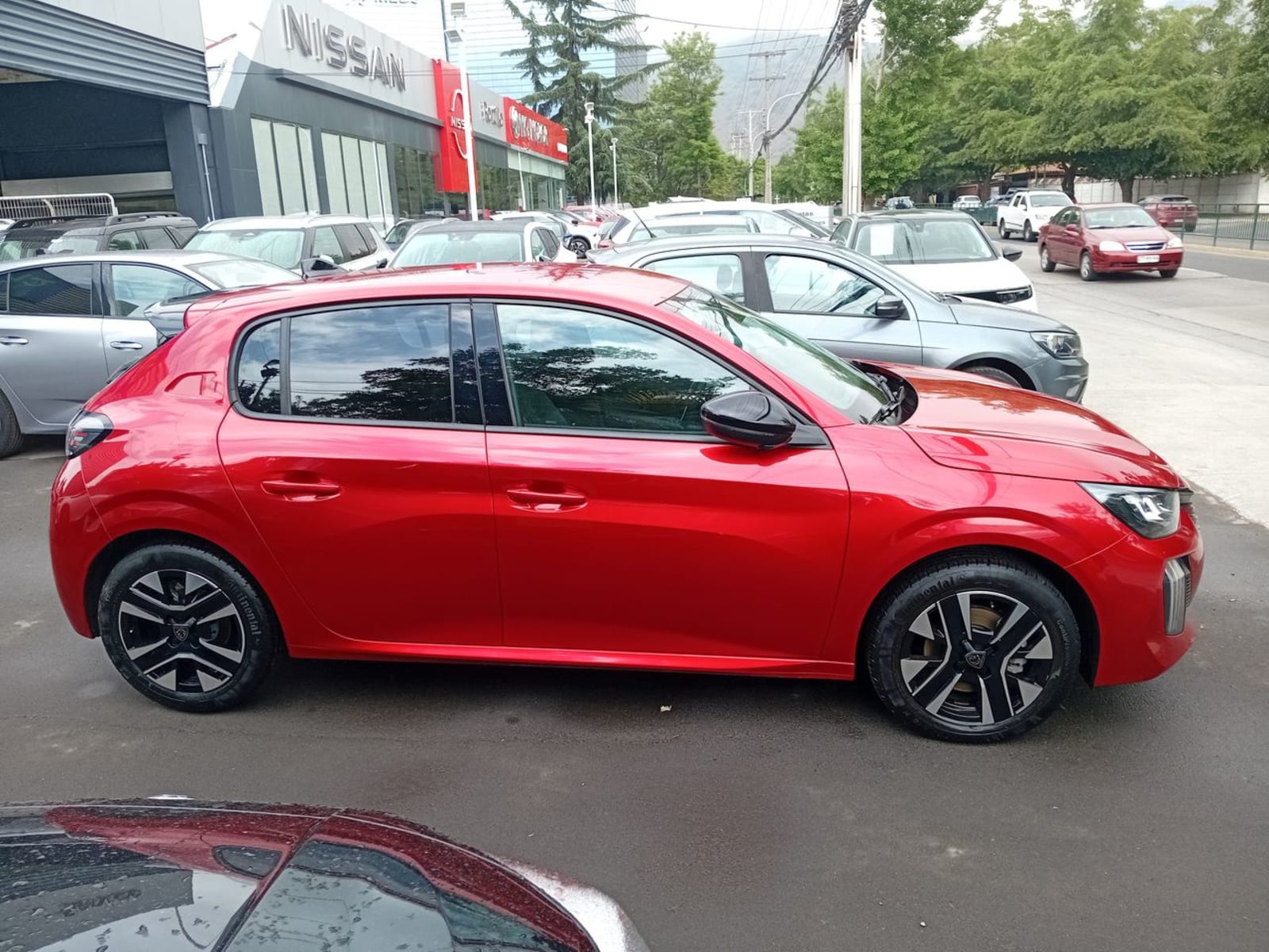 Peugeot 208 1.2 Mca Allure Mhev 136 4x2 Edct6 At 5p 2025 - Imagen 7 de 7