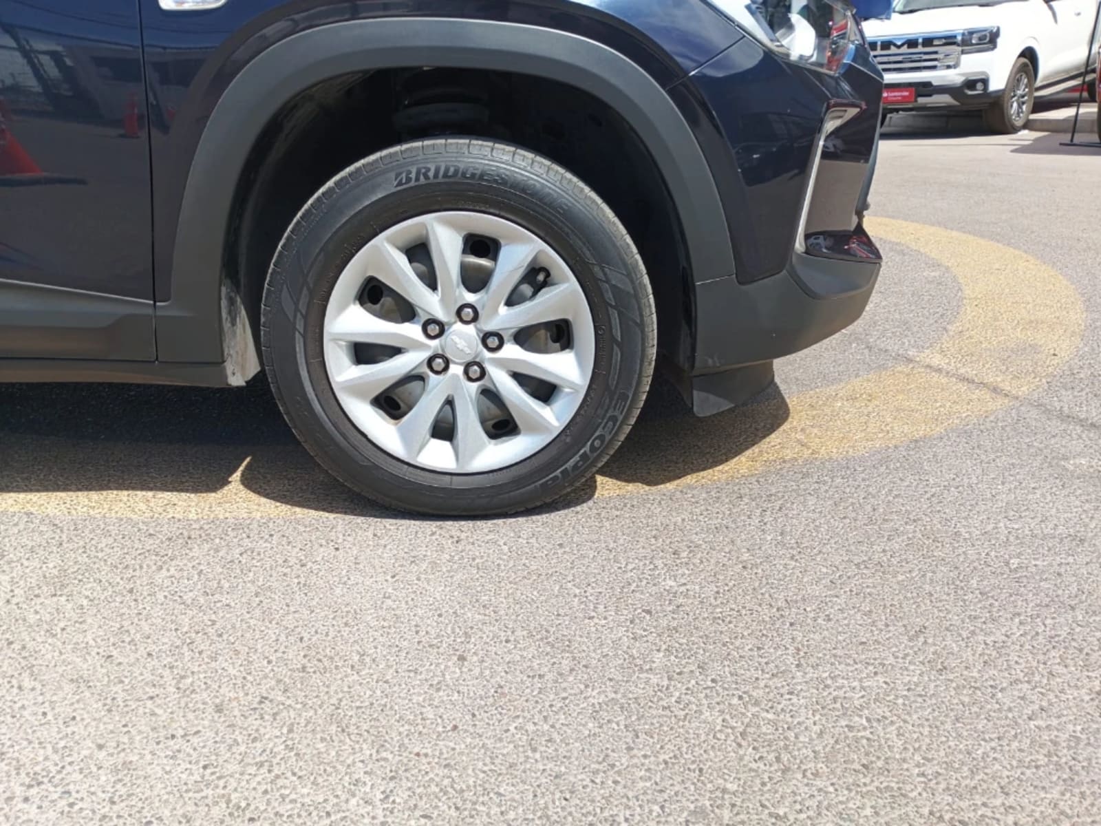 CHEVROLET TRACKER 1.2T LS FWD MT 5P 2022 - Imagen 12 de 15