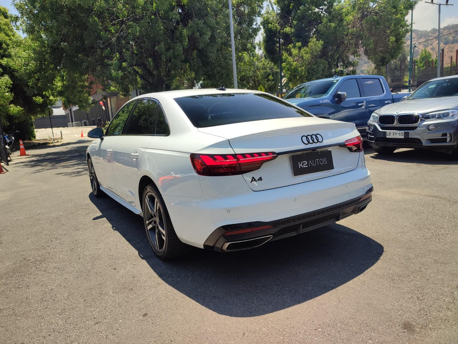 AUDI A4 35 TFSI 2.0 DARK EDITION 2024 - Imagen 6 de 16