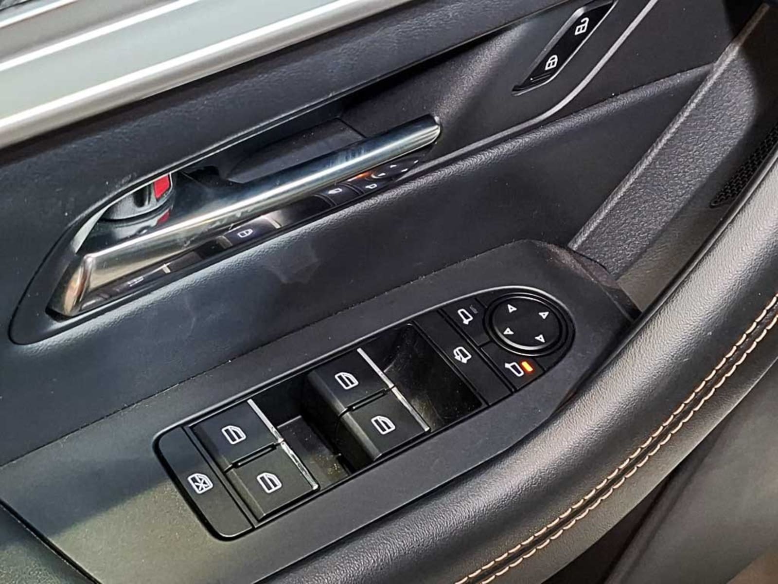 MAZDA CX-60 (IN) 3.3 PREMIUM SPORT AT 4X4 HIBRIDO 2025 - Imagen 12 de 20
