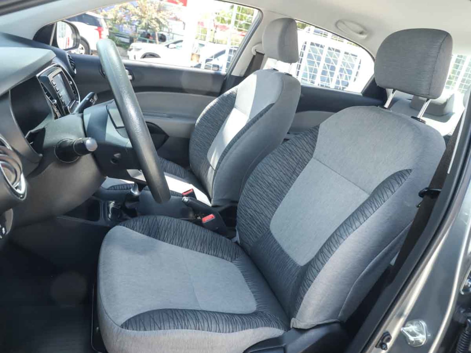 KIA MOTORS SOLUTO LX 1.4 2023 - Imagen 10 de 13