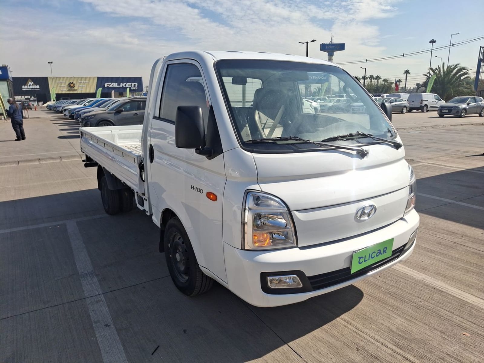 Hyundai Porter 2.5 Crdi Diesel Gls 4x2 Ac 2ab 6mt 2p 2023 - Imagen 3 de 8