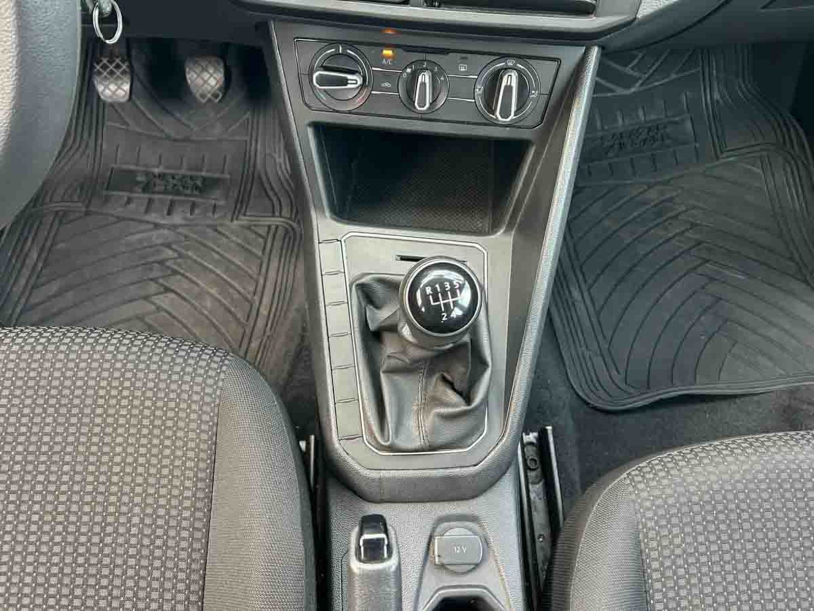 VOLKSWAGEN VIRTUS TRENDLINE 1.6 MT 2023 - Imagen 9 de 16