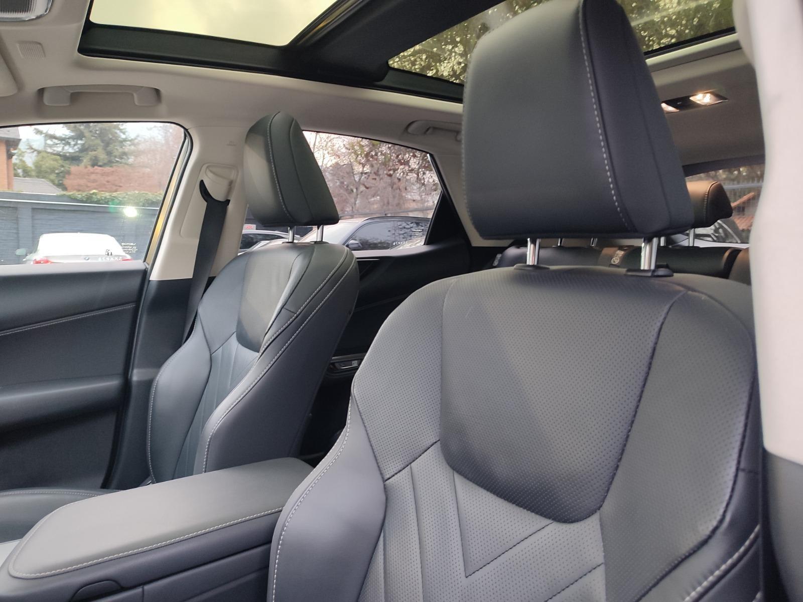 LEXUS NX 350H LUXURY 2.5H 4WD 2023 - Imagen 15 de 17