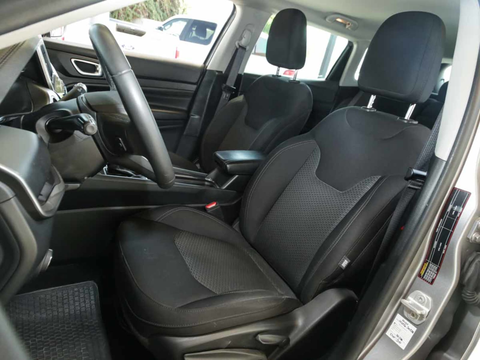 JEEP COMPASS SPORT 4X2 AT 2023 - Imagen 10 de 13