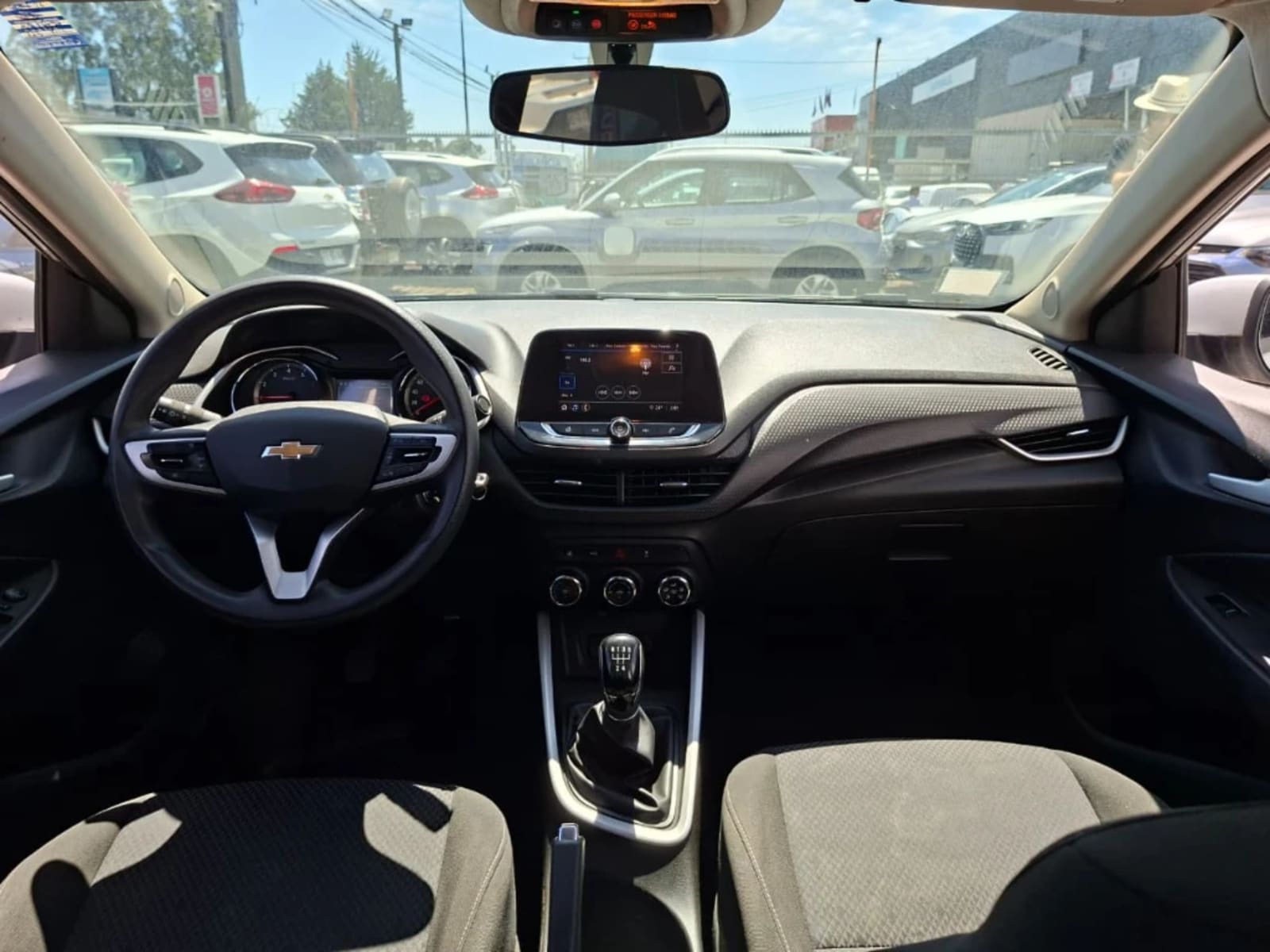 CHEVROLET ONIX 1.0T LT 4X2 SEDAN MT 4P 2021 - Imagen 14 de 20