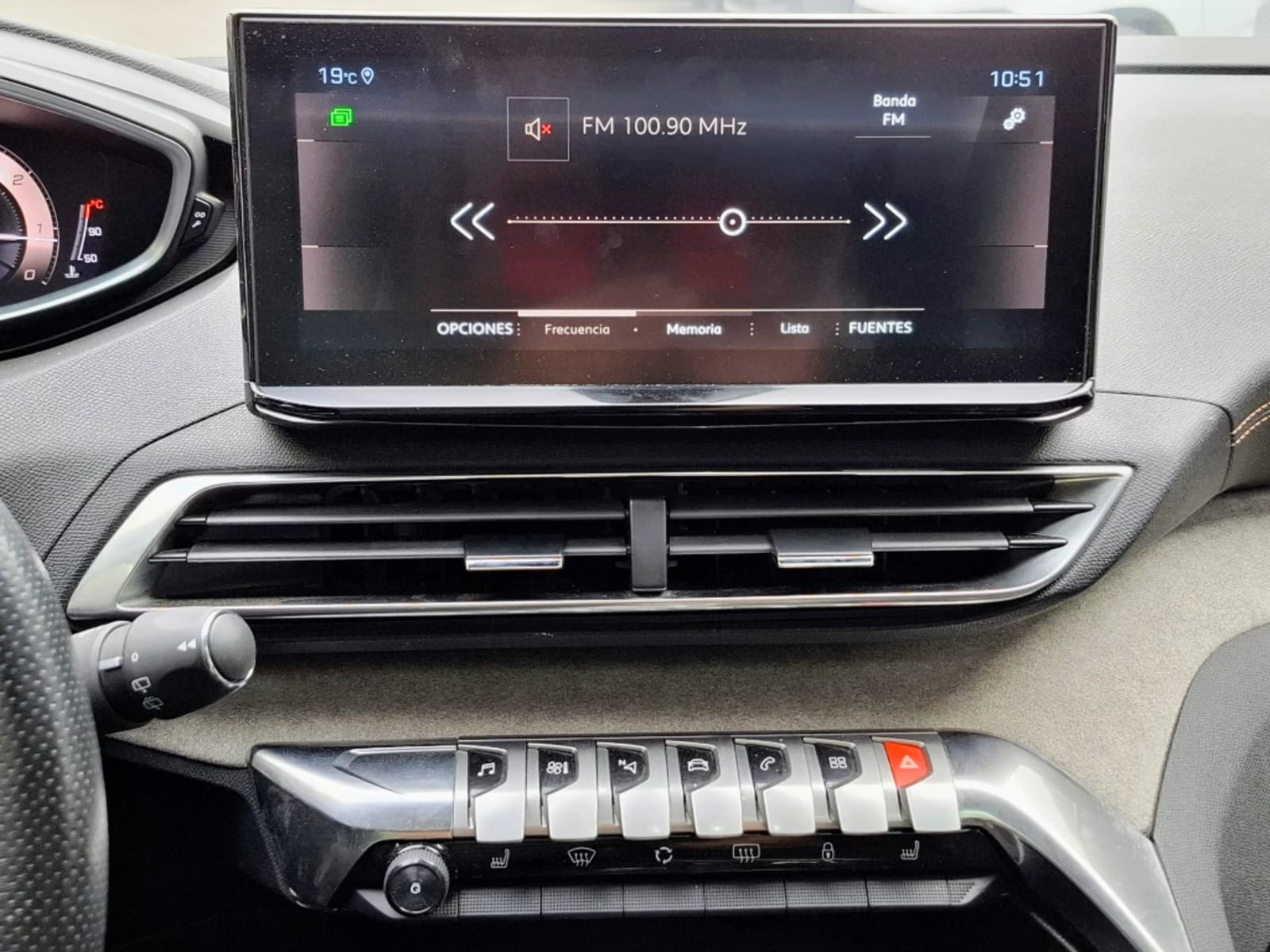 PEUGEOT 5008 1.5 GT BLUEHDI 4X2 130 EAT8 5P 2022 - Imagen 18 de 20