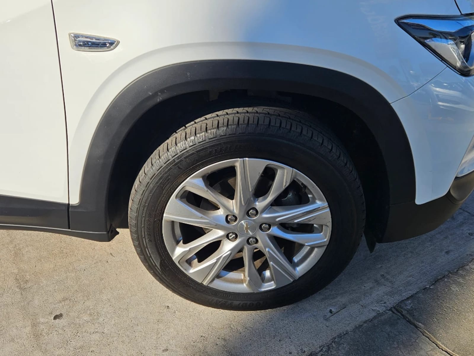 CHEVROLET TRACKER 1.2T LTZ R 4X2 AT 5P 2025 - Imagen 9 de 20