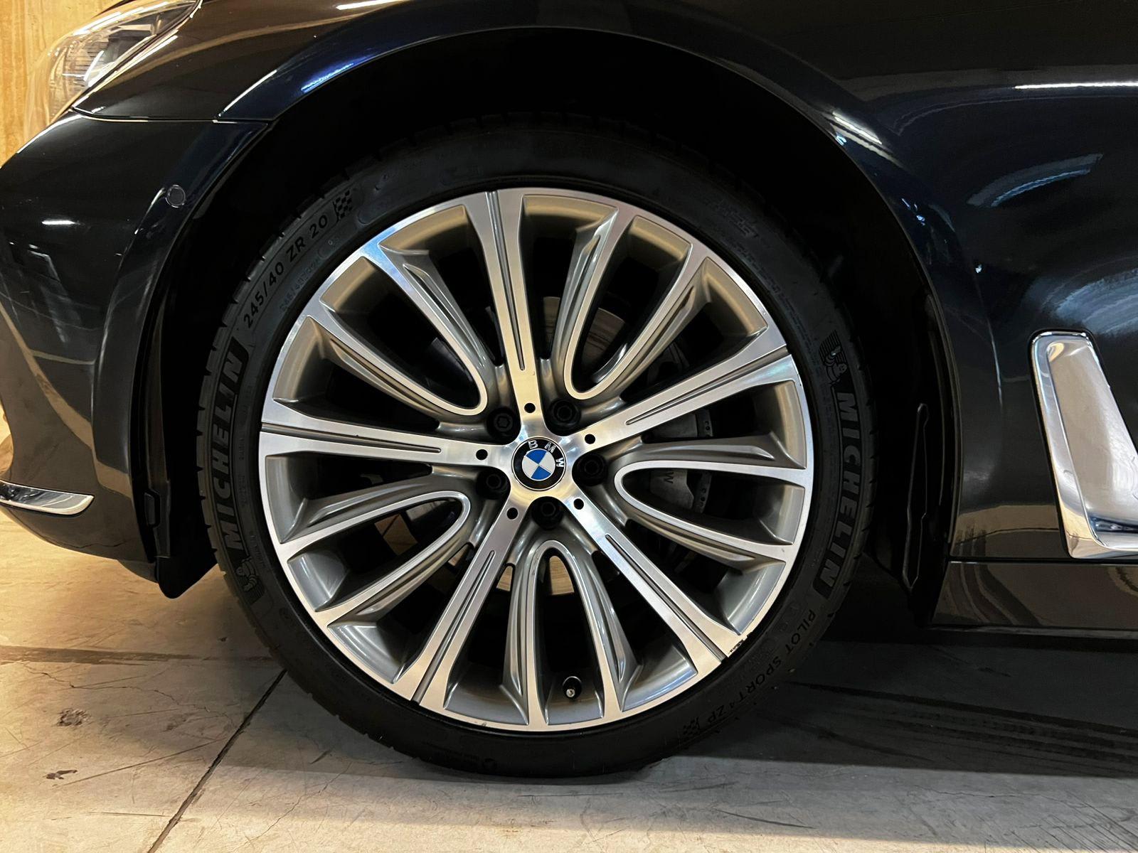 BMW 740 3.0 2019 - Imagen 7 de 20
