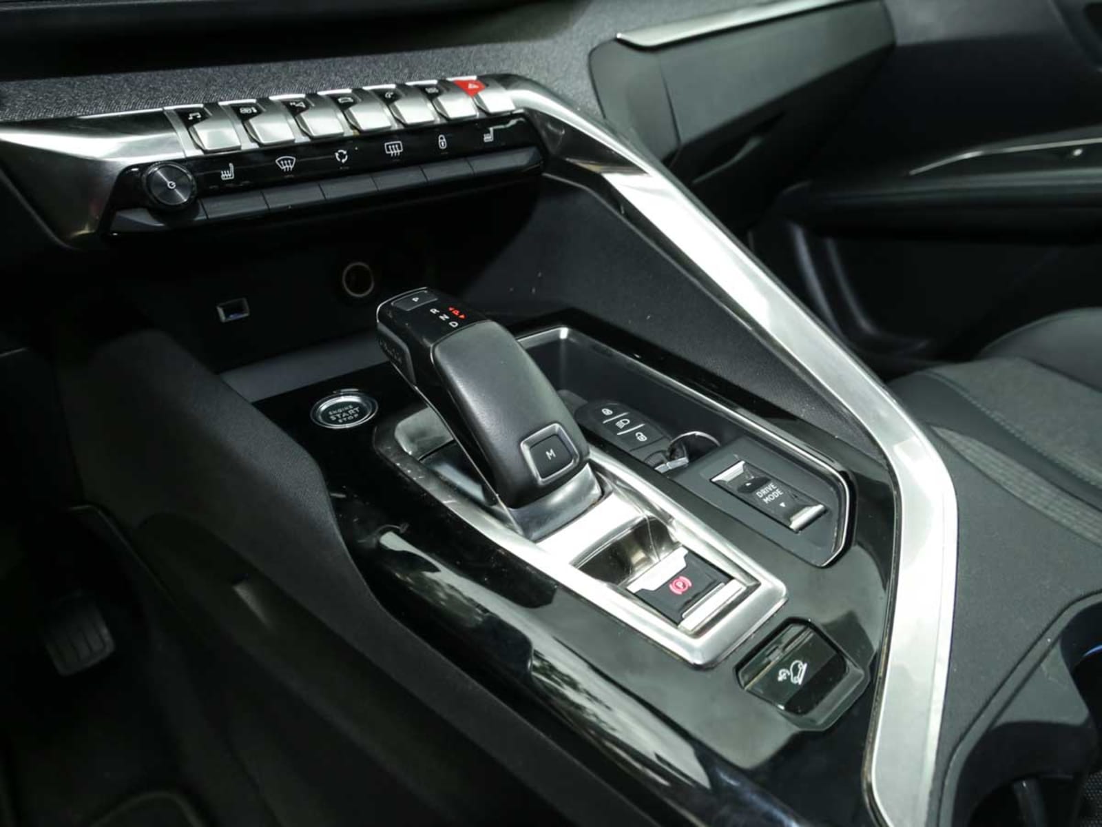 PEUGEOT 3008 ALLURE 1.6 AUT 2021 - Imagen 9 de 13
