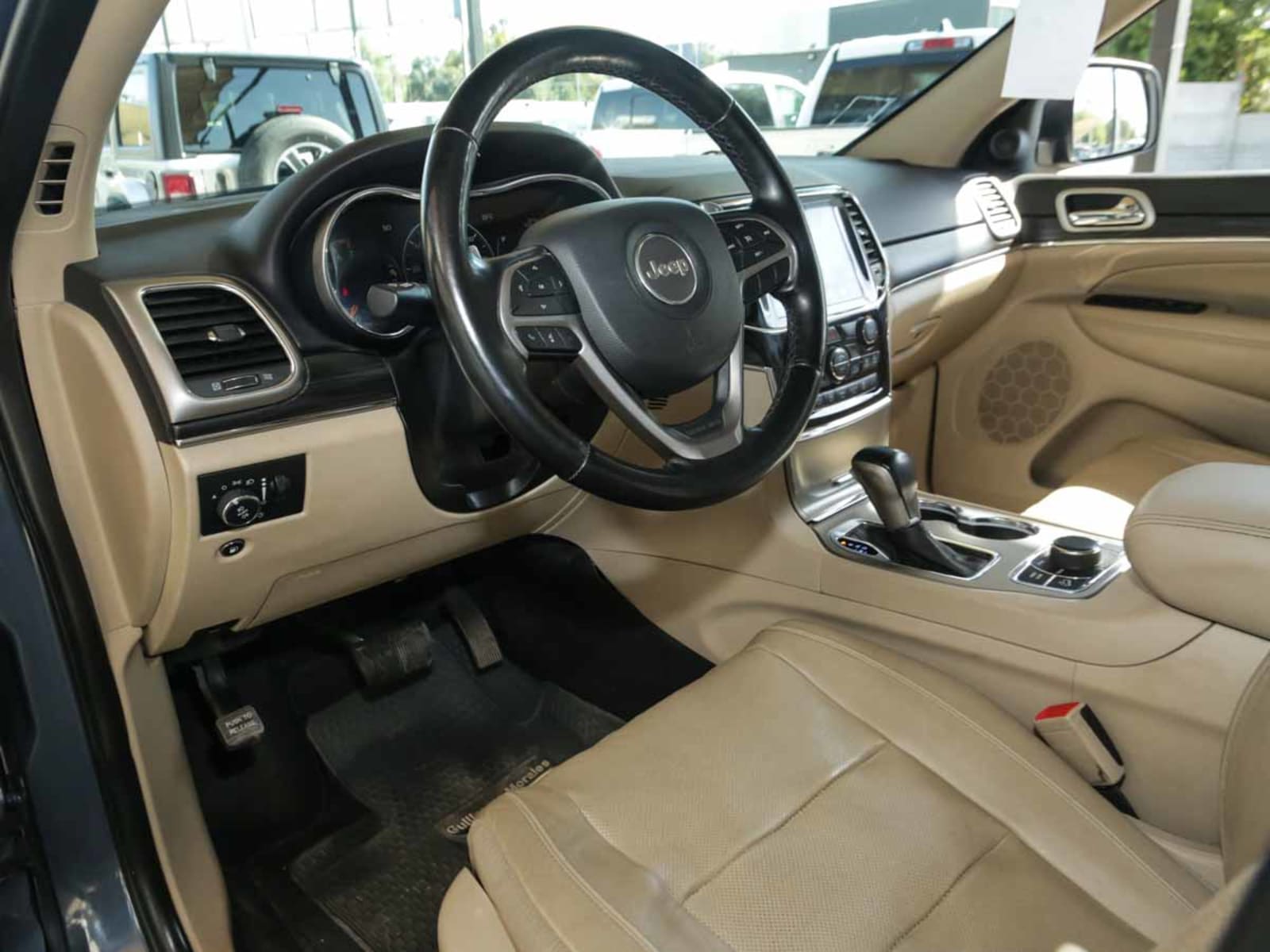 JEEP GRAND CHEROKEE LIMITED 4X4 3.6L 2022 - Imagen 8 de 14
