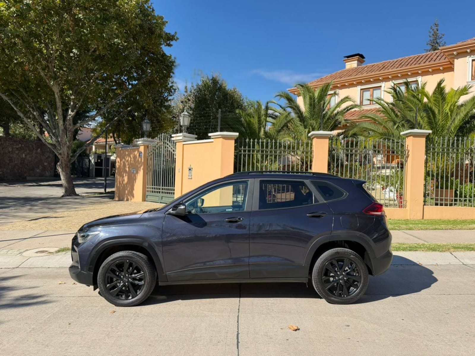 CHEVROLET TRACKER RS 2024 - Imagen 5 de 10