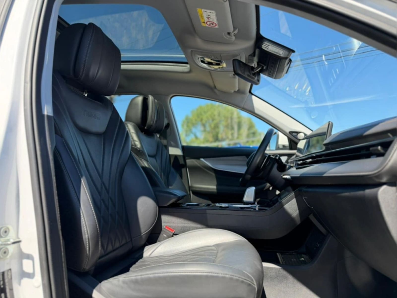 CHERY TIGGO 8 PRO 2.0 TGDI GLX PRO MAX AWD AT 5P 2024 - Imagen 16 de 20