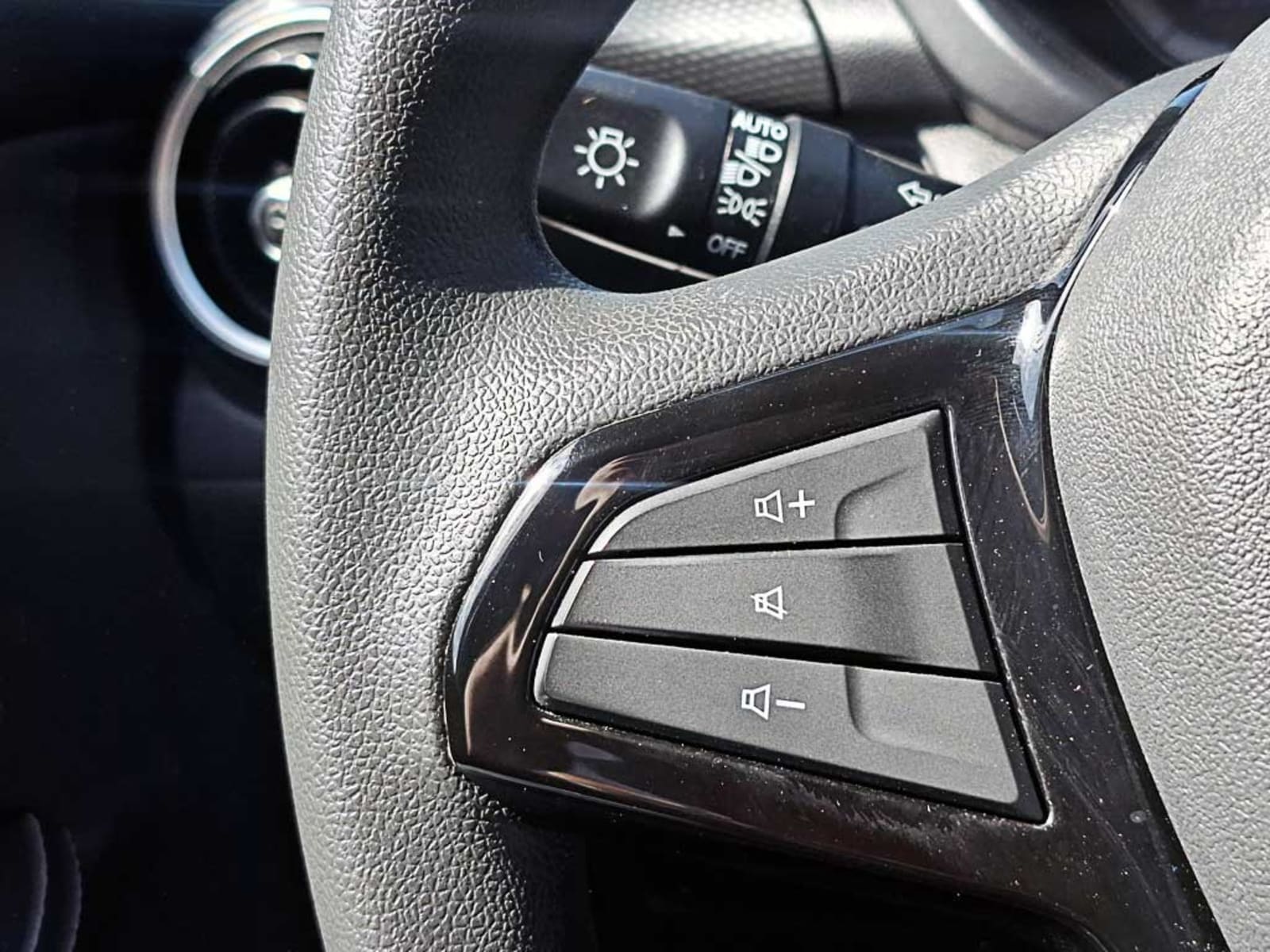 CHANGAN ALSVIN 1.4 LUXURY MT 2025 - Imagen 15 de 20