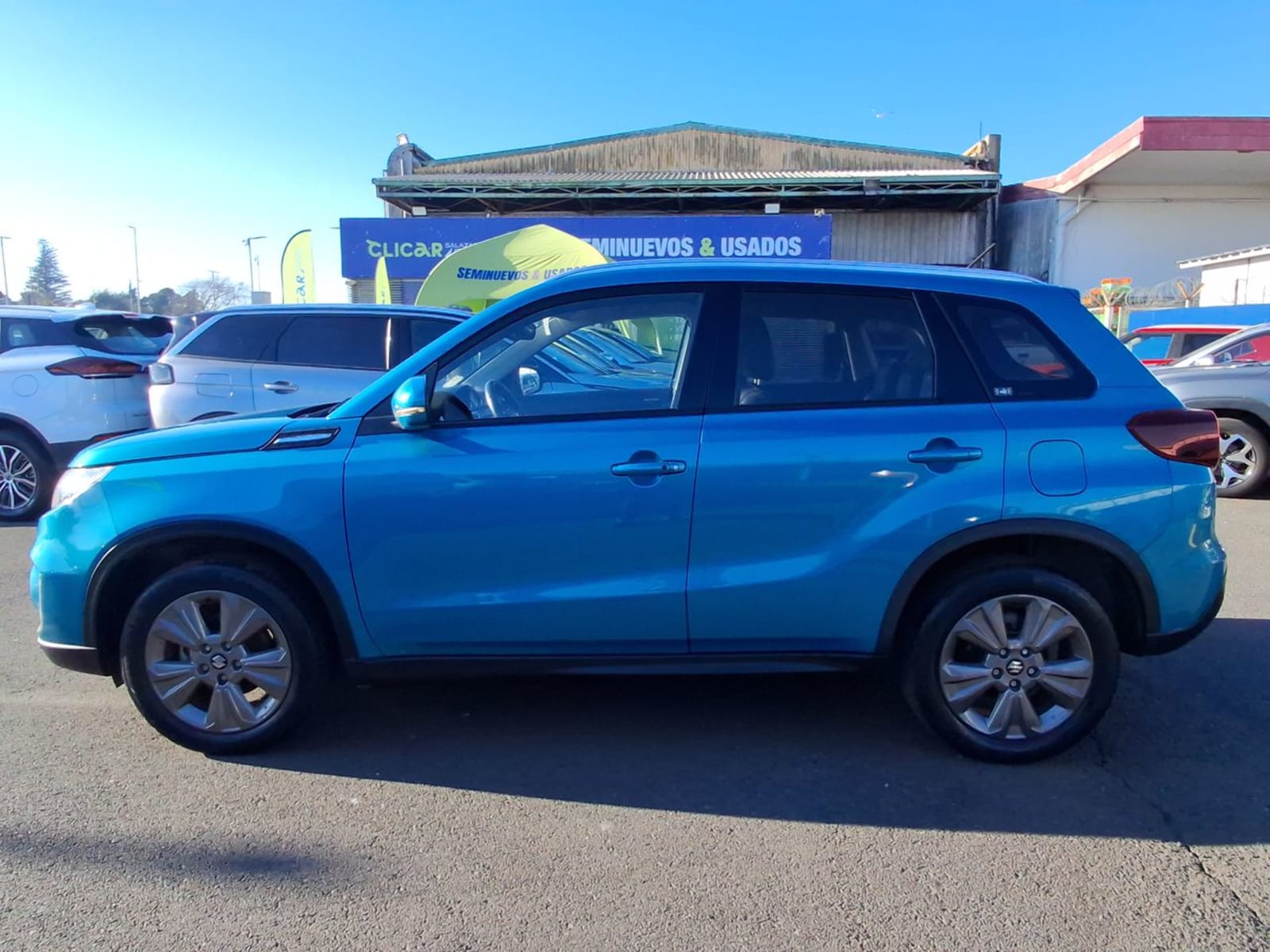 Suzuki Vitara 1.6 Glx 4x2 Mt 5p 2022 - Imagen 4 de 8