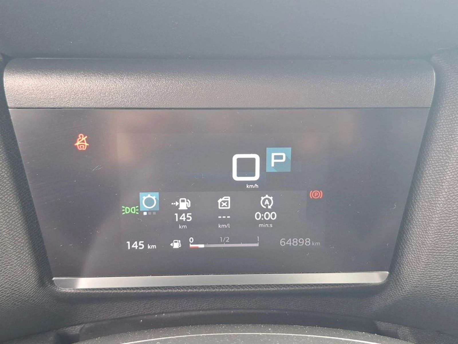 CITROEN C4 1.2 PURETECH FEEL 4X2 130 SS EAT8 AT 5P 2023 - Imagen 18 de 20