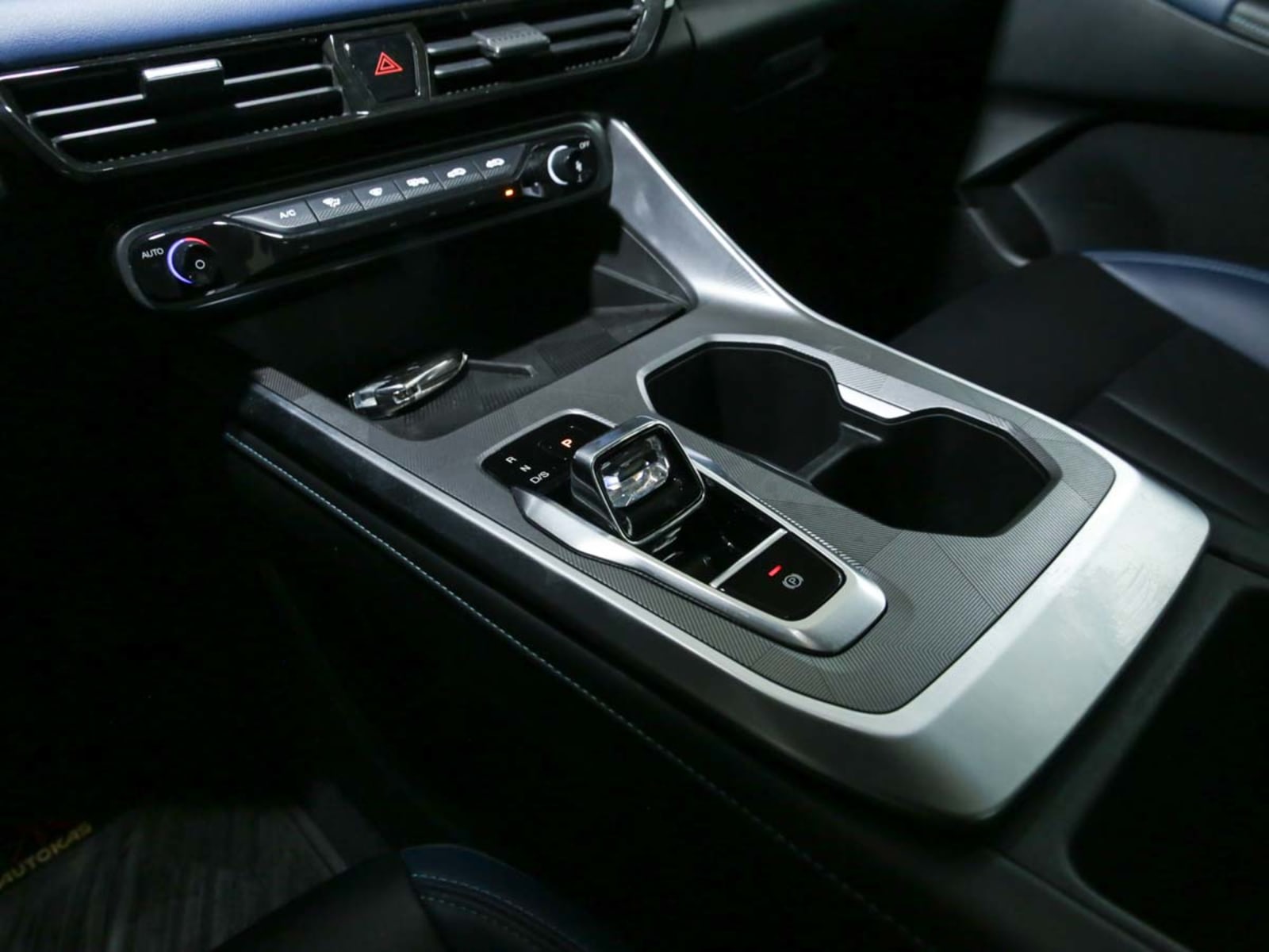 GAC MOTOR EMZOOM 1.5T AT GL R-Style 2024 - Imagen 9 de 14