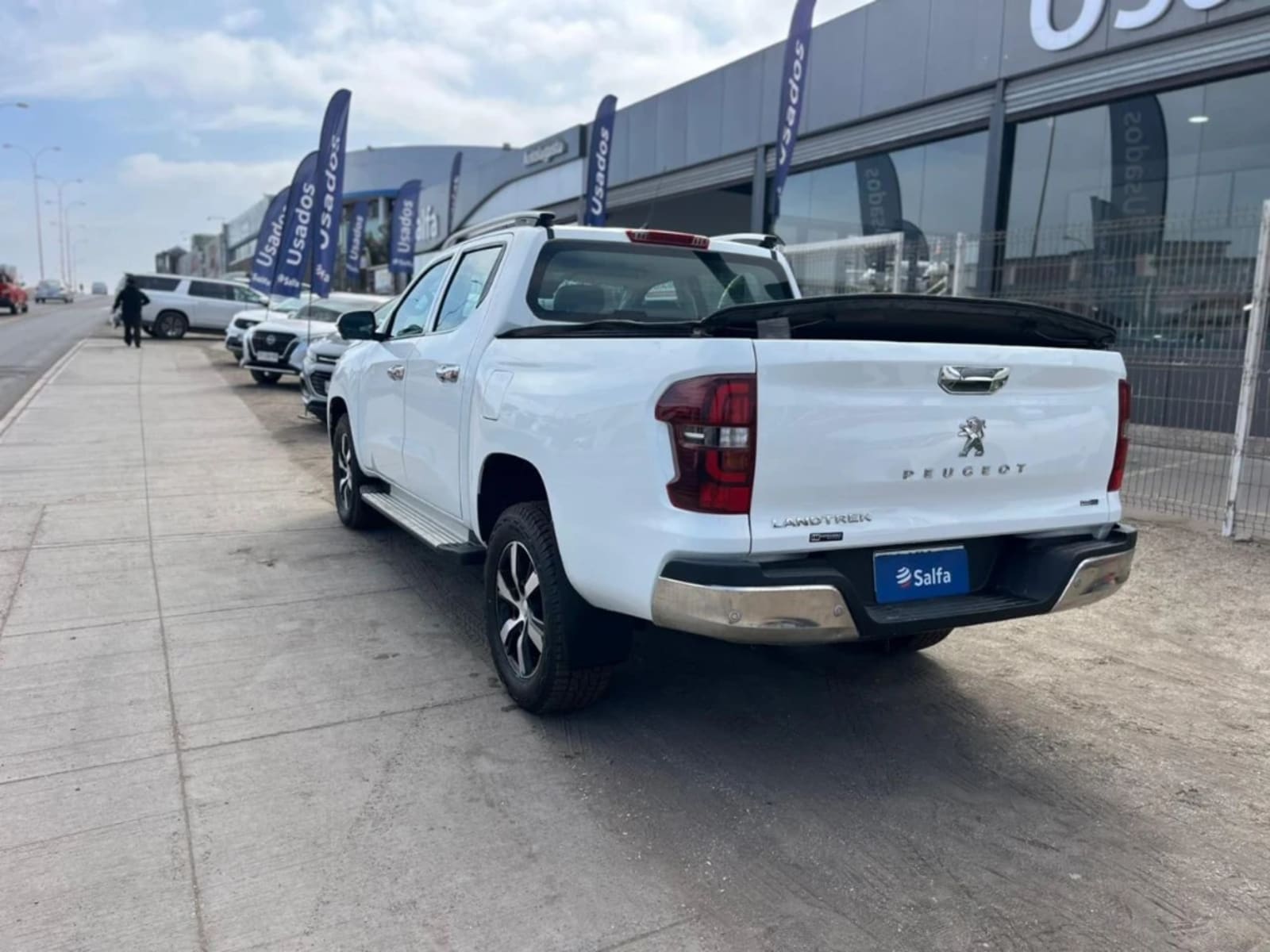 PEUGEOT LANDTREK 2.2 ACTION4 BLUEHDI DIESEL 4X4 180HP AT 4P 2024 - Imagen 6 de 20