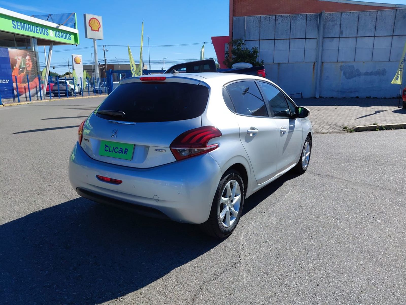 Peugeot 208 1.2 Active Puretech Mt 5p 2018 - Imagen 7 de 8