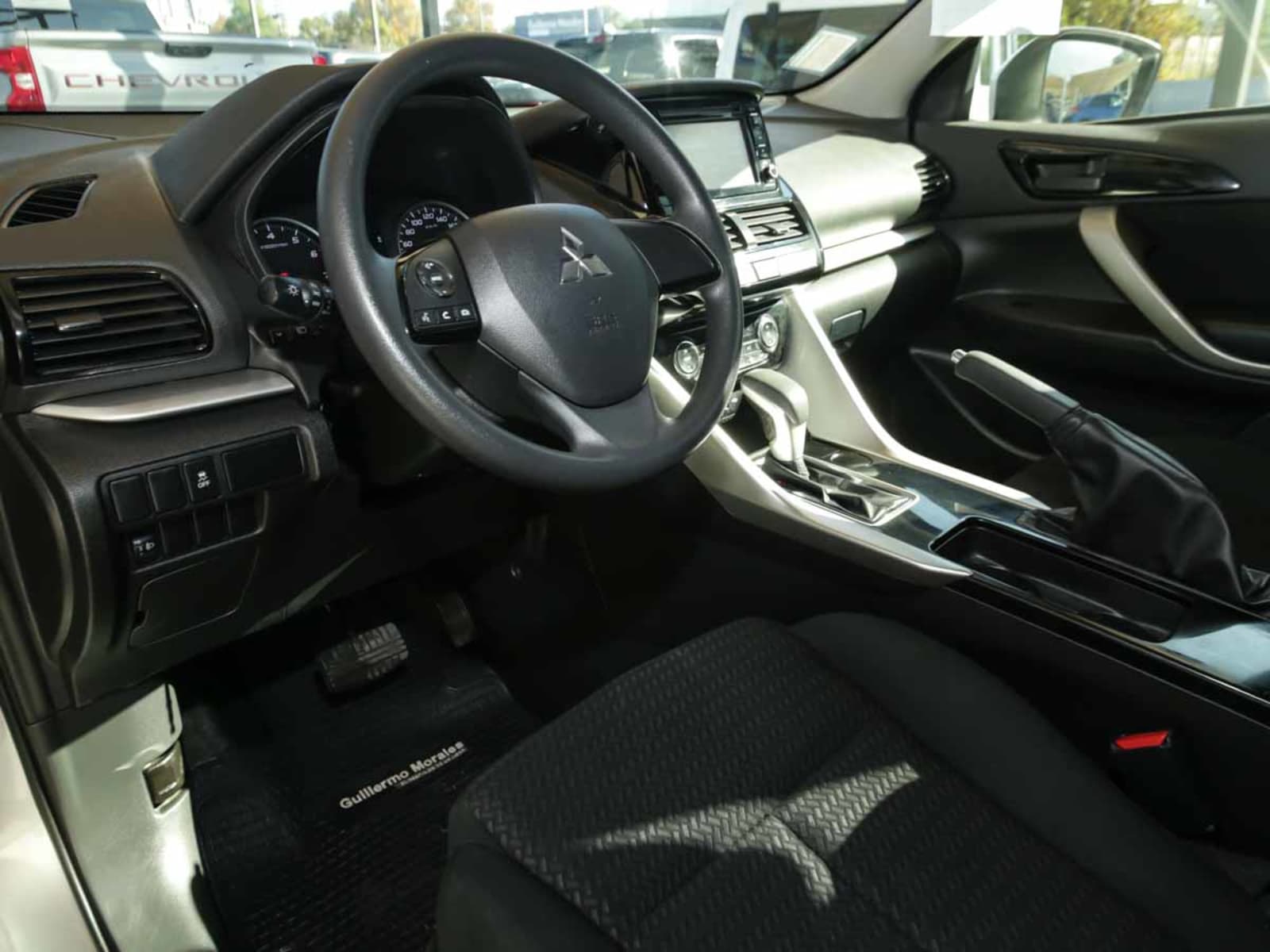 MITSUBISHI ECLIPSE CROSS RX 1.5 4X2 AT 2023 - Imagen 8 de 13