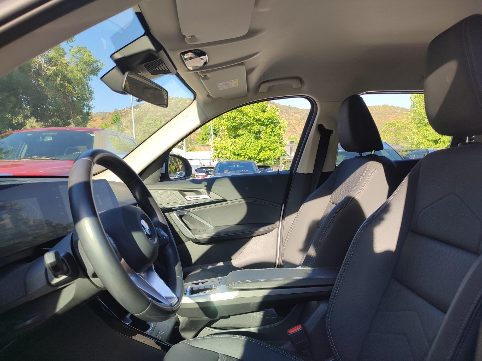 BMW X1 COMFORT SDRIVE 18I 1.5 AT 2023 - Imagen 11 de 17