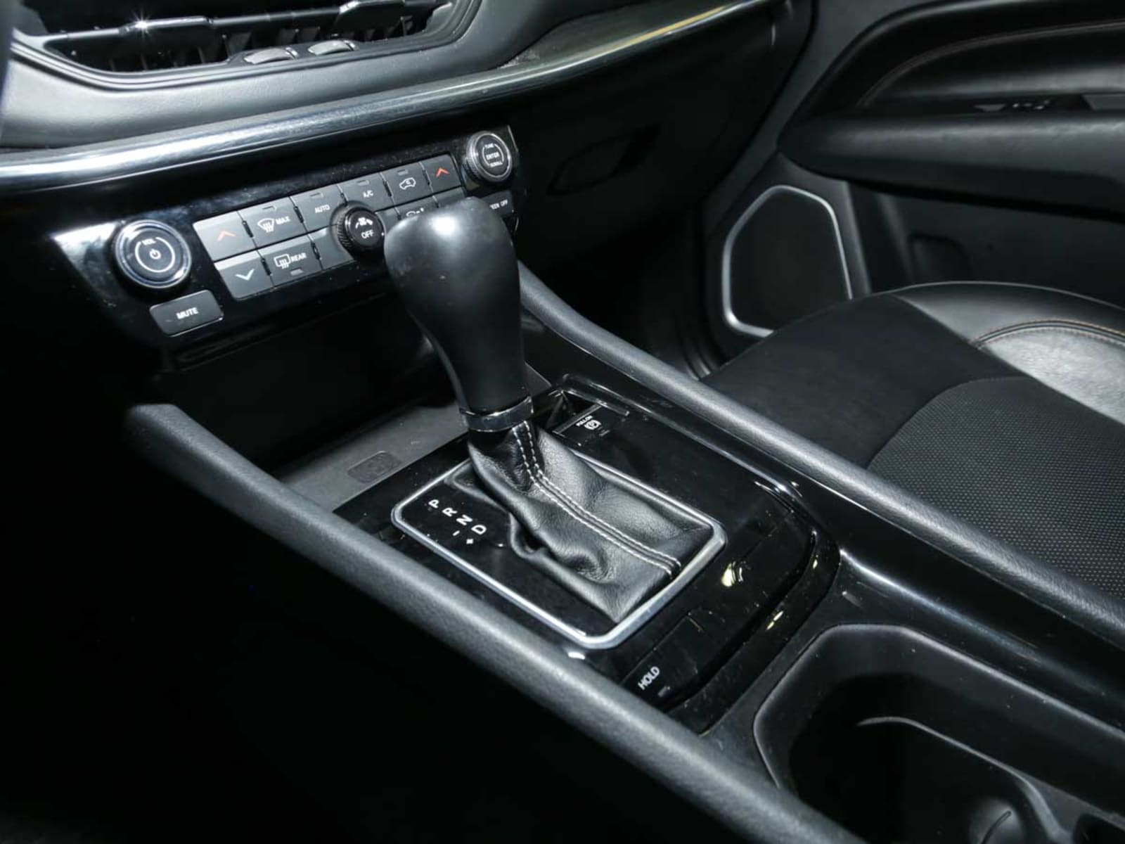 JEEP COMPASS LIMITED 4X2 AT 2023 - Imagen 9 de 14