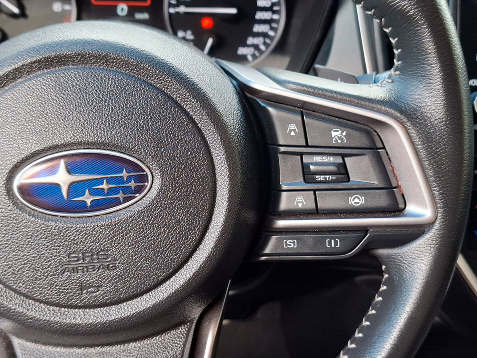 SUBARU IMPREZA 2.0 AWD CVT TOURING ES HK 2025 - Imagen 12 de 20