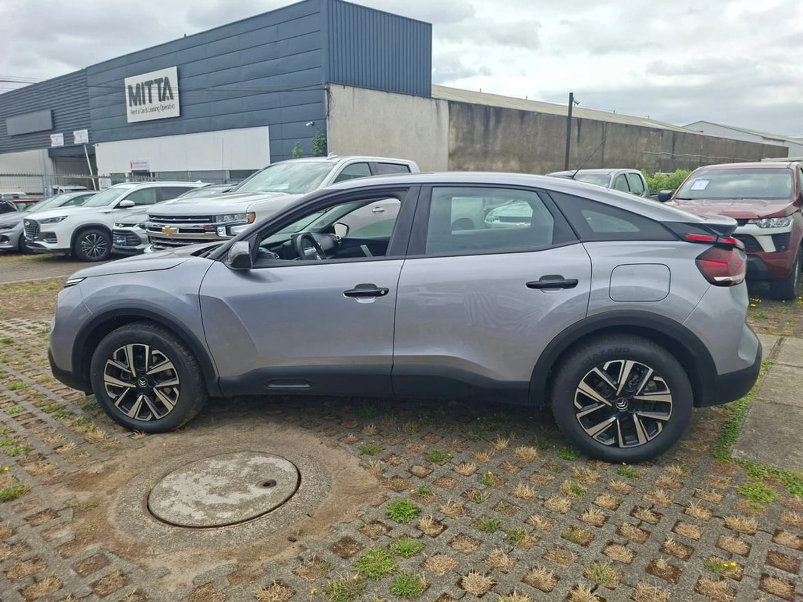 CITROEN C4 1.2 PURETECH FEEL 4X2 130 SS EAT8 AT 5P 2023 - Imagen 8 de 20