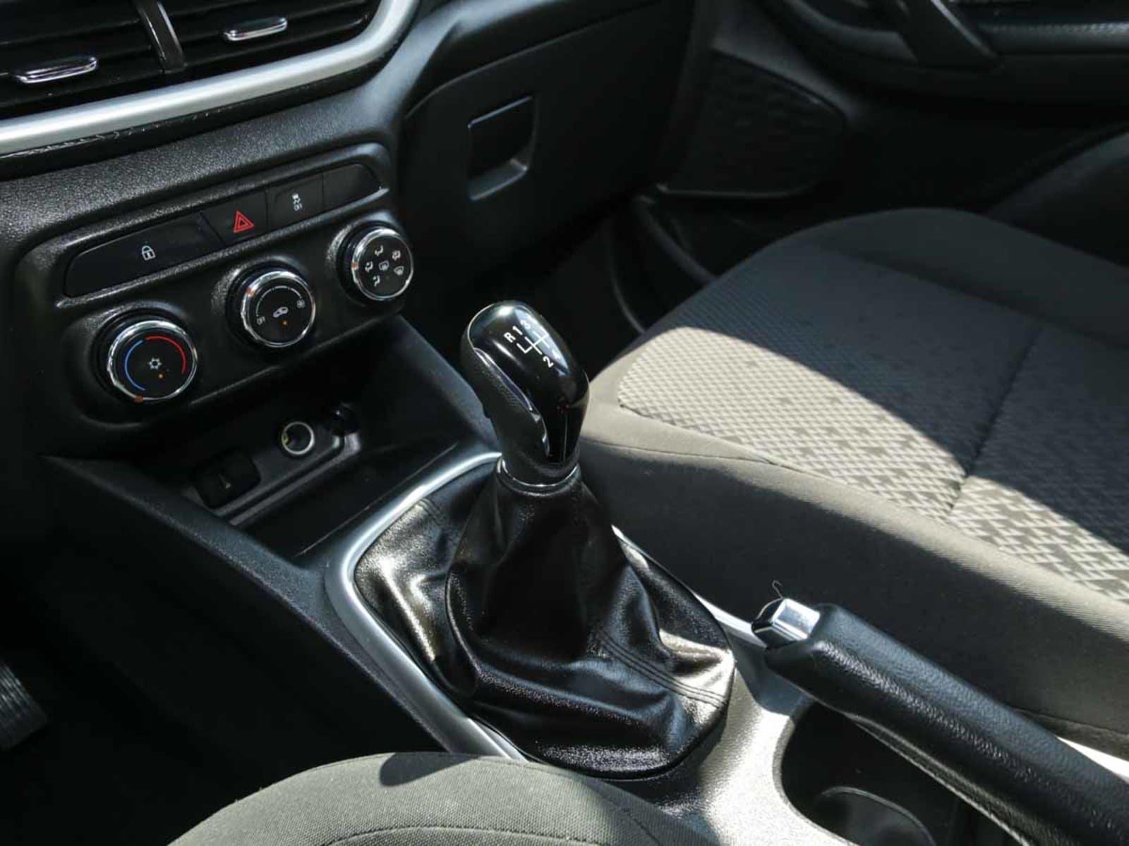 CHEVROLET TRACKER LS 1.2 2024 - Imagen 9 de 13