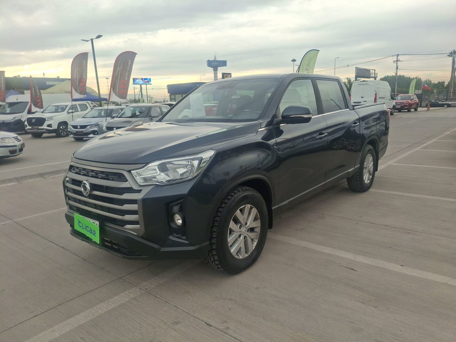 Ssangyong Musso 2.2 Grand Glx Td Diesel 4wd Mt6 4p 2023 - Imagen 3 de 8