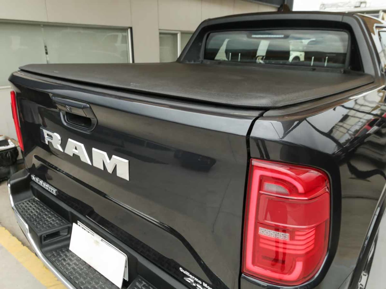 RAM RAMPAGE LARAMIE 2.2 DIESEL 200 HP 4X4 AT 2026 - Imagen 7 de 14