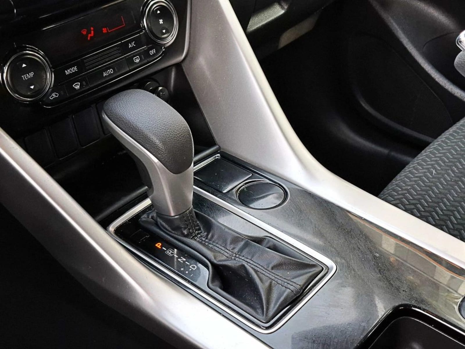 MITSUBISHI ECLIPSE CROSS 1.5 RX 4X2 AT 5P 2023 - Imagen 19 de 19