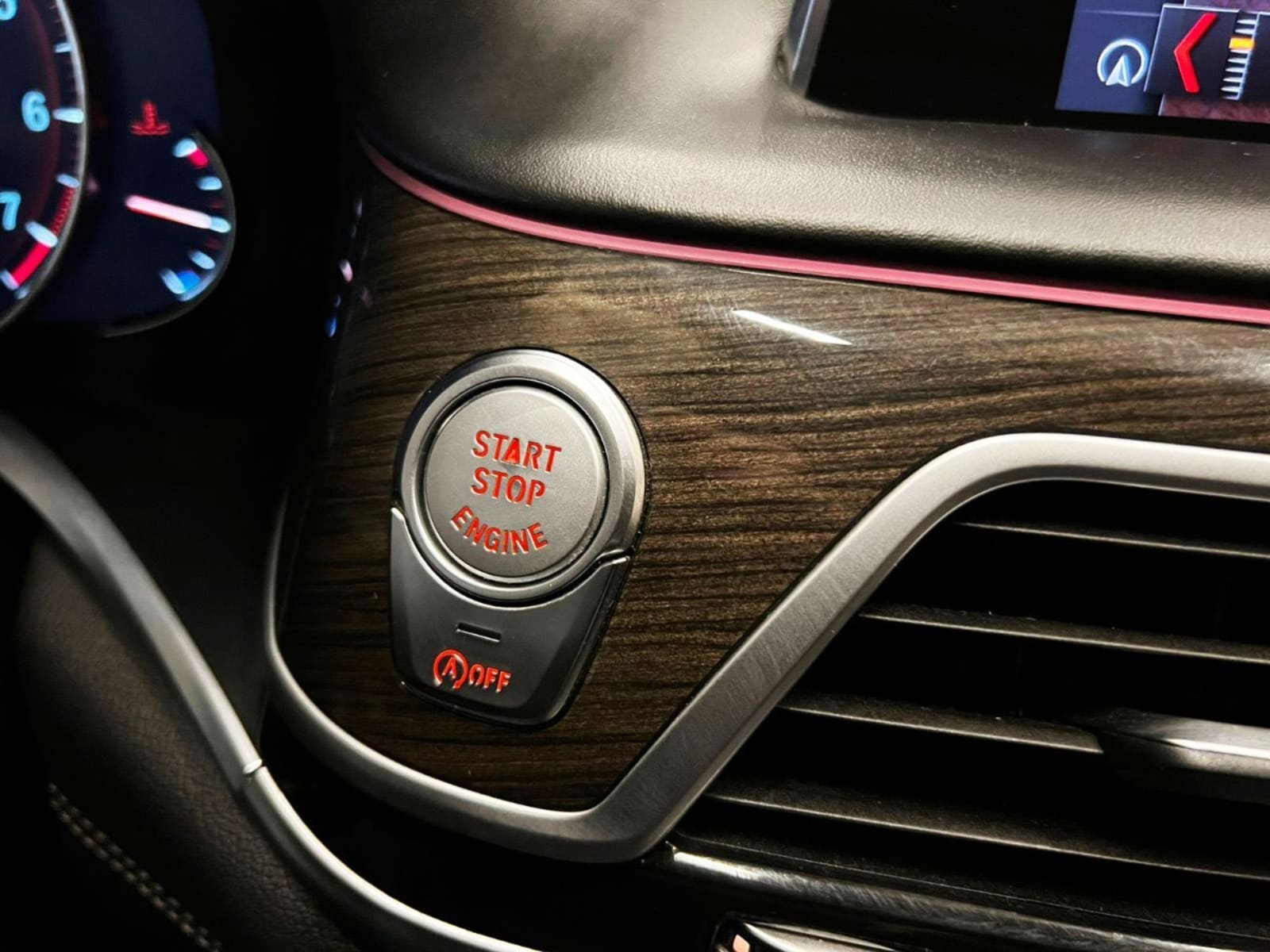 BMW 740 3.0 2019 - Imagen 14 de 20