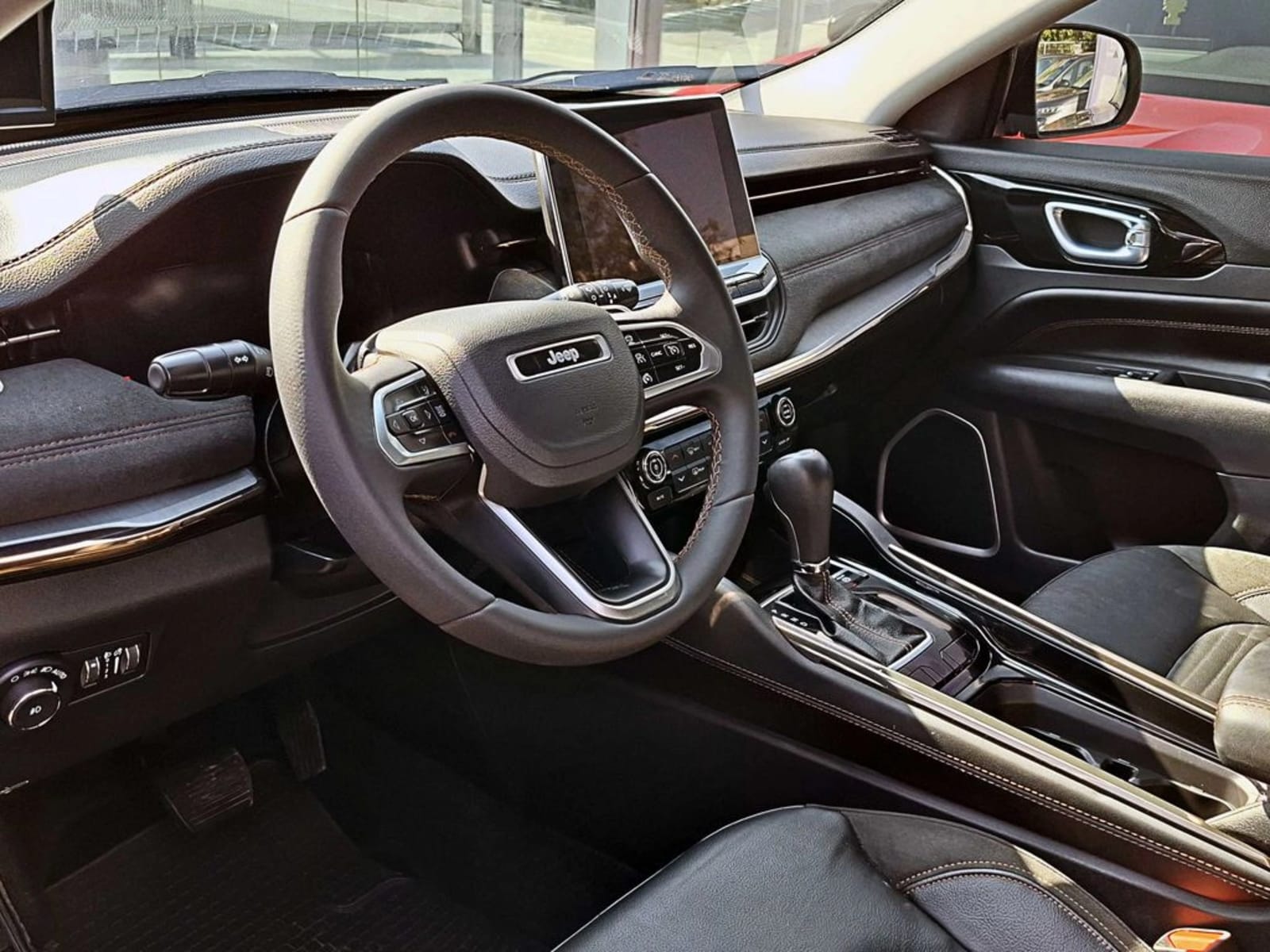 JEEP COMMANDER 1.3 LIMITED AT 2026 - Imagen 9 de 19