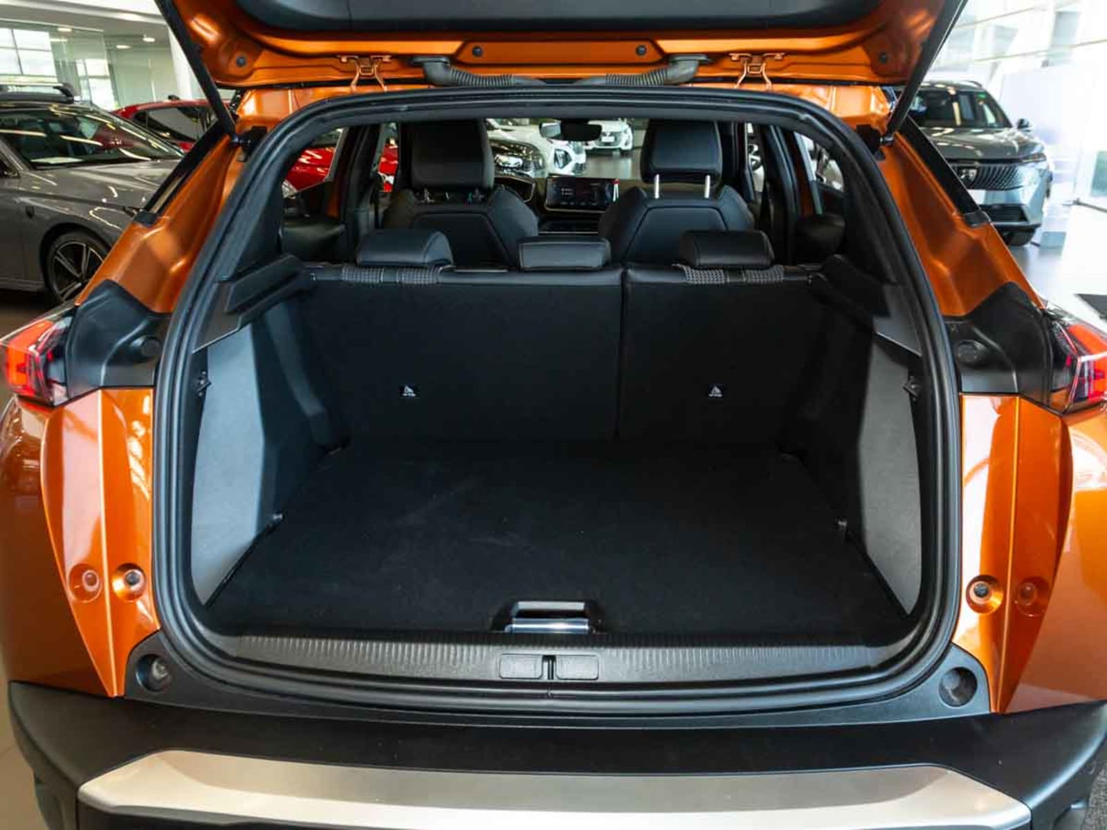PEUGEOT 2008 GT EV 2025 - Imagen 17 de 20