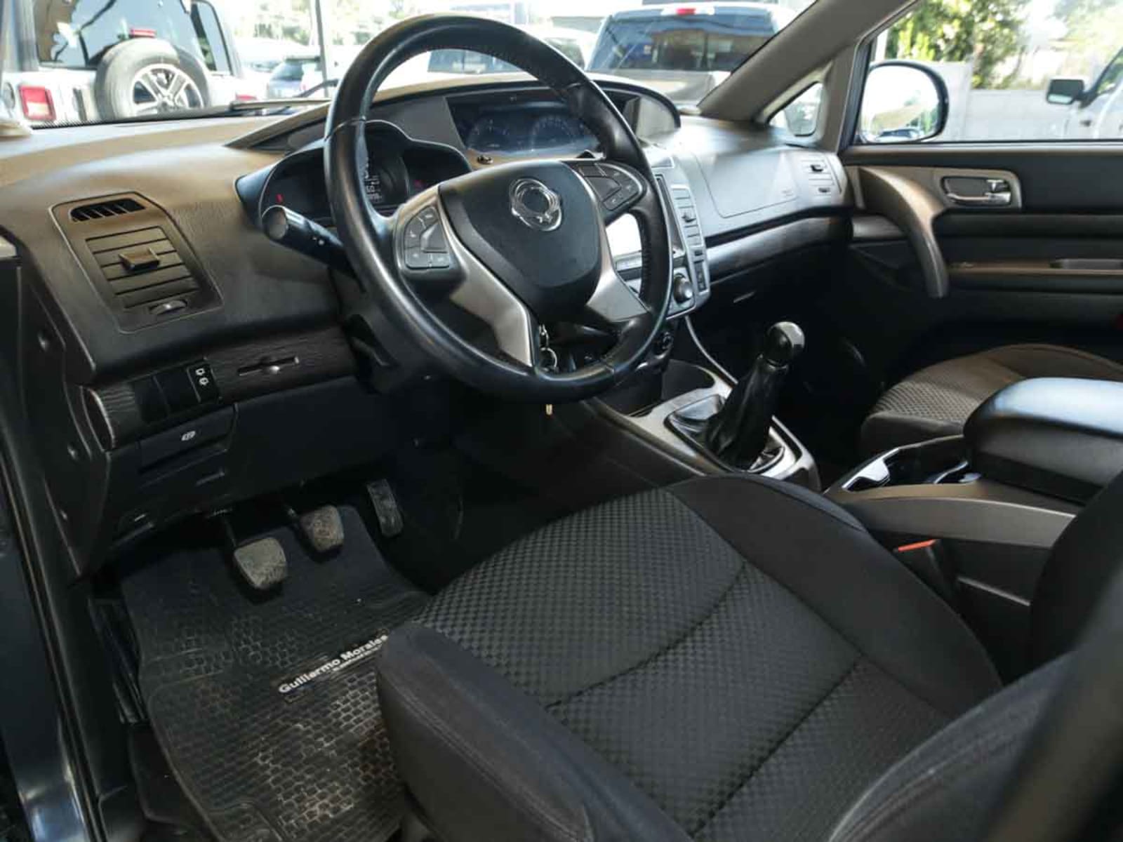 SSANGYONG STAVIC 2.2 MT 4X2 FULL 2018 - Imagen 8 de 15