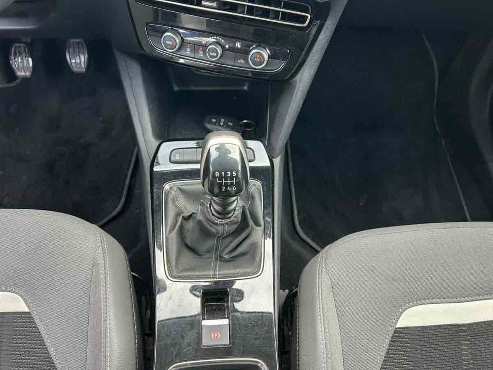 OPEL MOKKA 1.2T MT 2022 - Imagen 9 de 16