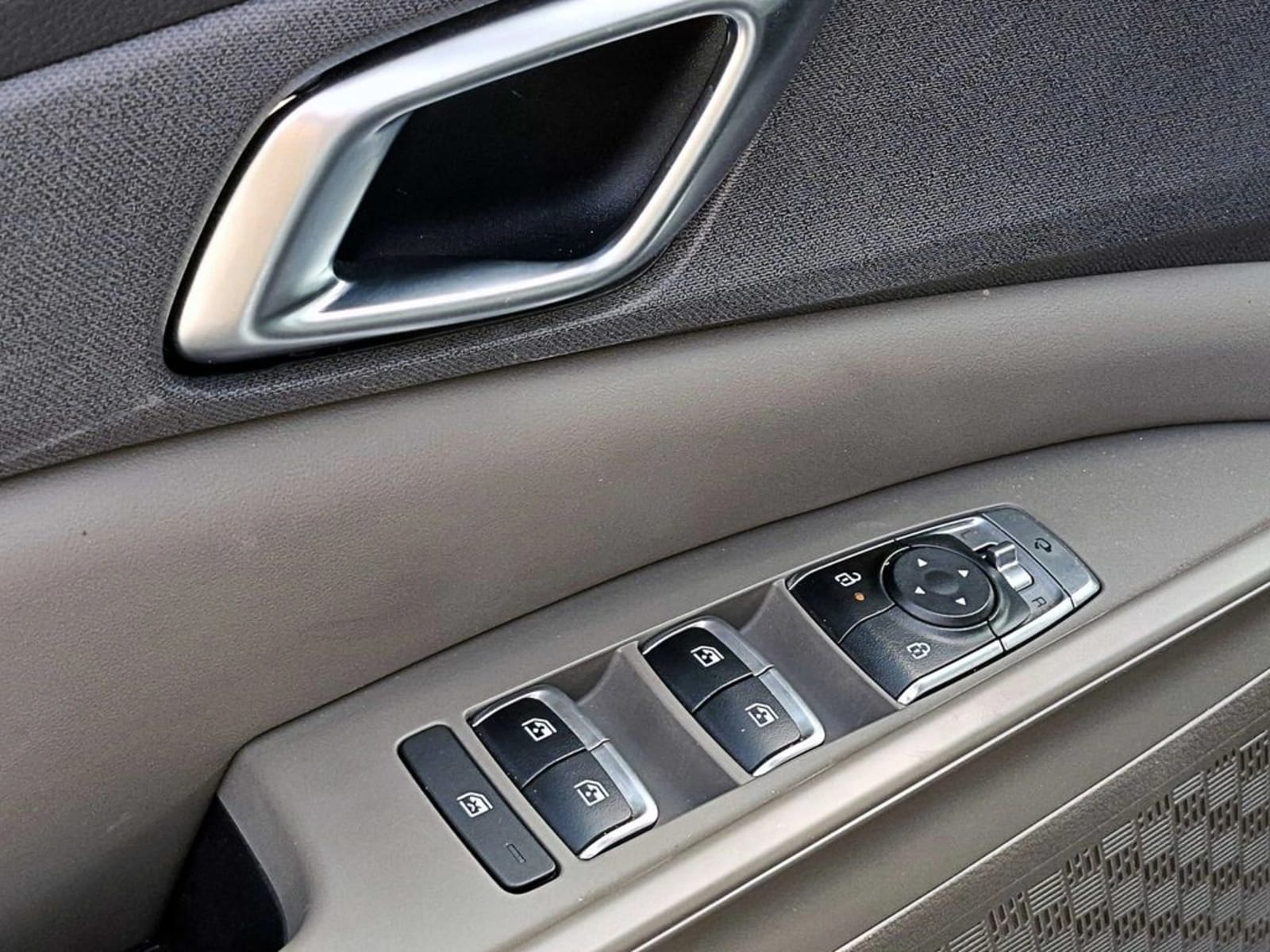 KIA CARNIVAL 2.2 EX LTD AT DIESEL 2025 - Imagen 9 de 20