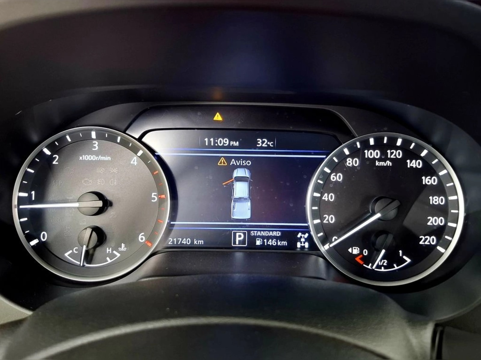 NISSAN NAVARA 2.3D PRO4X DIESEL 4X4 DOB.CAB. AT 4P 2024 - Imagen 15 de 20