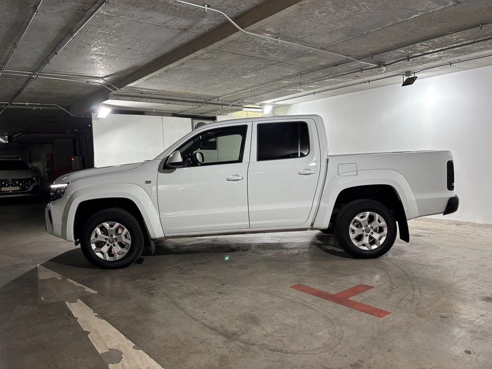 VOLKSWAGEN AMAROK V6 3.0 TDI AT Comfortline 4Motion 2026 - Imagen 8 de 16