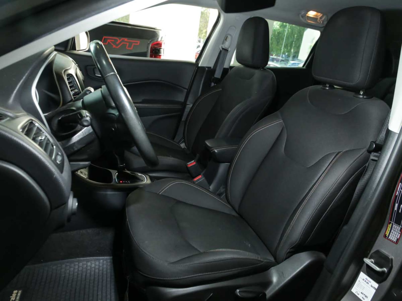 JEEP COMPASS 2.4 AUT 2021 - Imagen 10 de 13