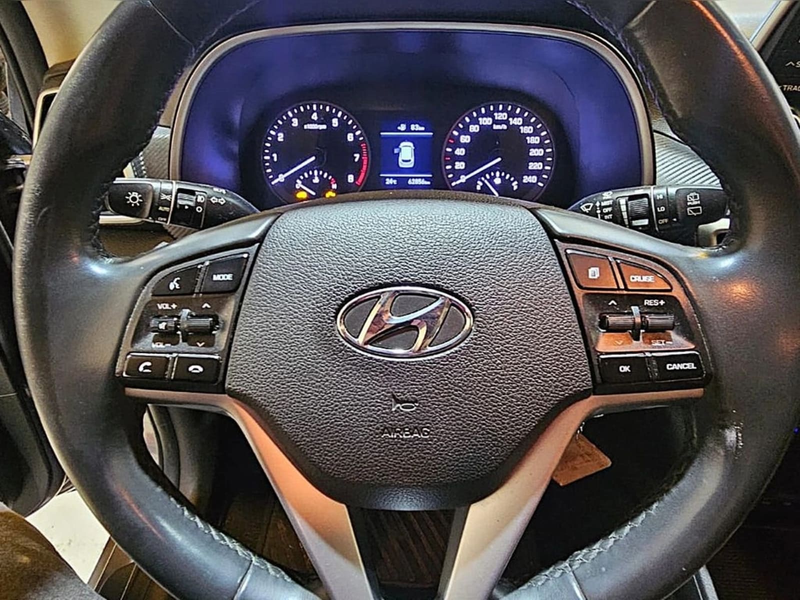 HYUNDAI TUCSON 2.0 4X2 MT 5P 2020 - Imagen 17 de 20