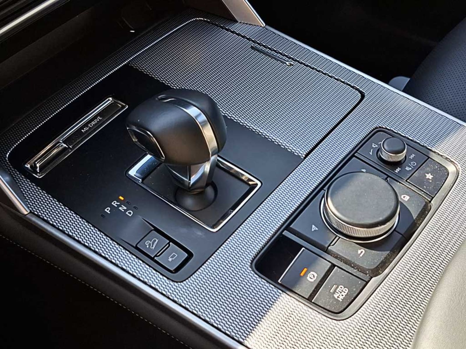 MAZDA CX-90 (IN) 3.3 SIGNATURE AT 4X4 HIBRIDO 2025 - Imagen 20 de 20