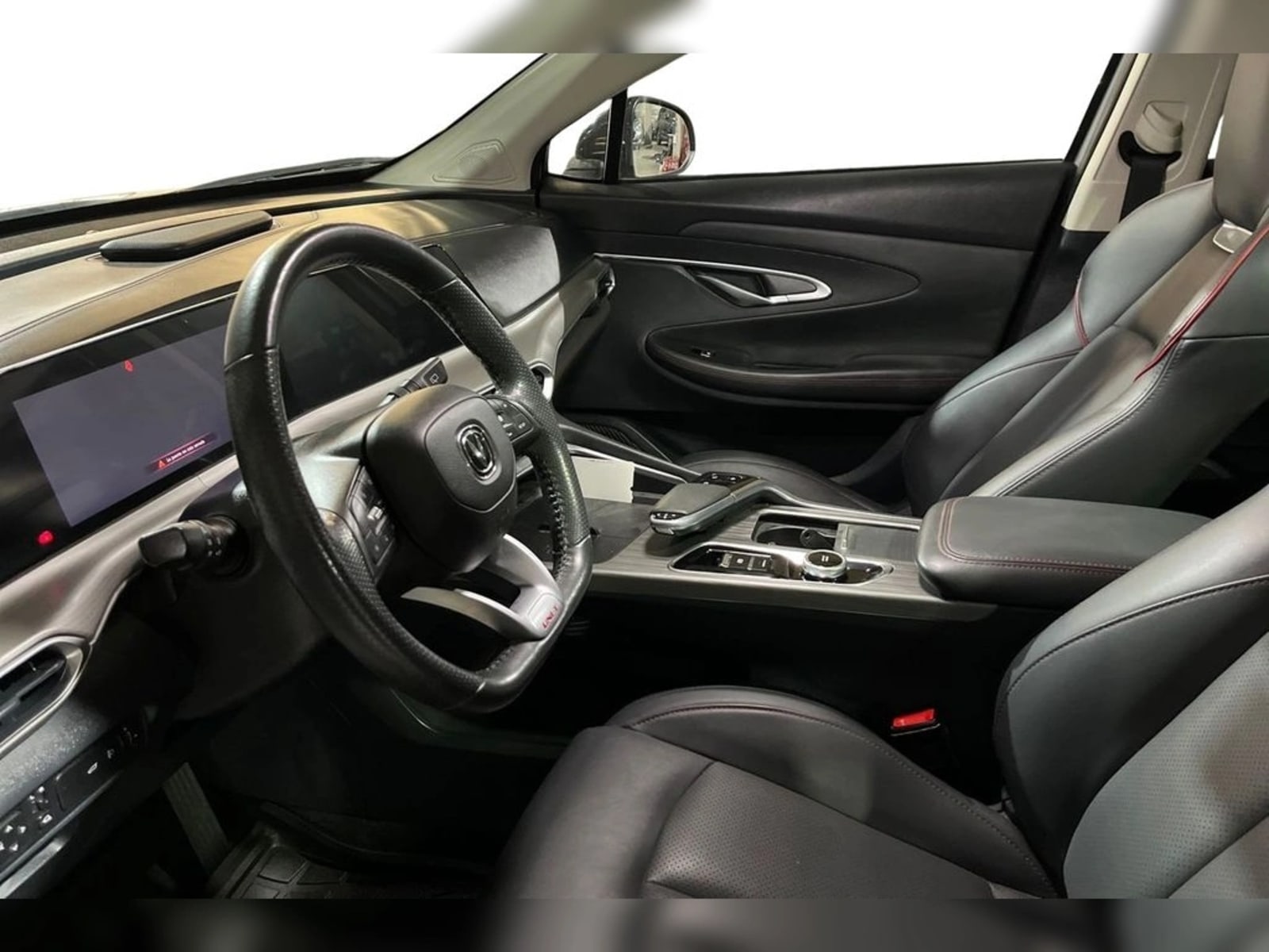 CHANGAN UNI-T 1.5 ELITE AT 2024 - Imagen 15 de 18