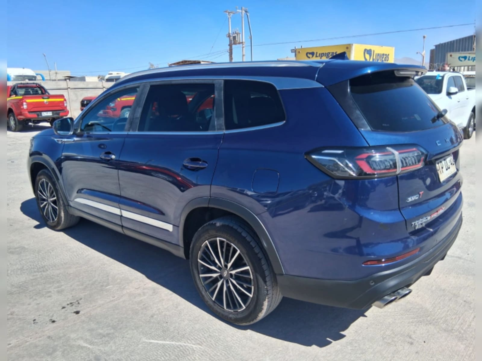 CHERY TIGGO 8 PRO 2.0 TGDI GLX PRO MAX AWD AT 5P 2024 - Imagen 7 de 14