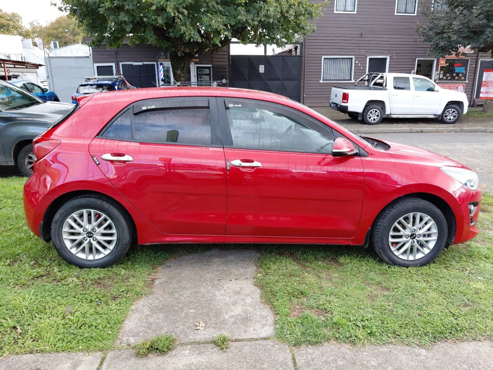 Kia Rio 5 1.4 Ex Full 4x2 Hb Ci 6mt 5p 2022 - Imagen 8 de 8