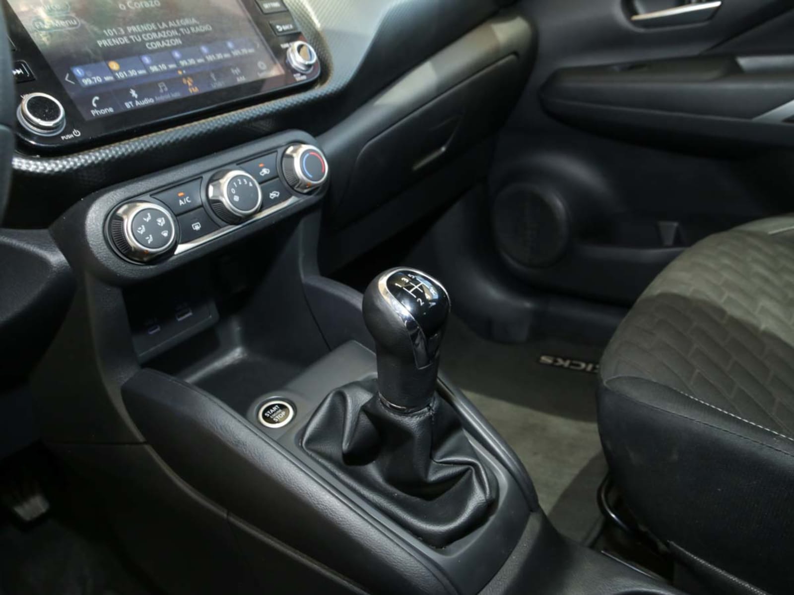 NISSAN KICKS ADVANCE 1.6 2024 - Imagen 9 de 13